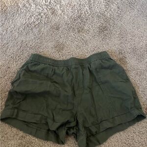 Old Navy Green Shorts Size M